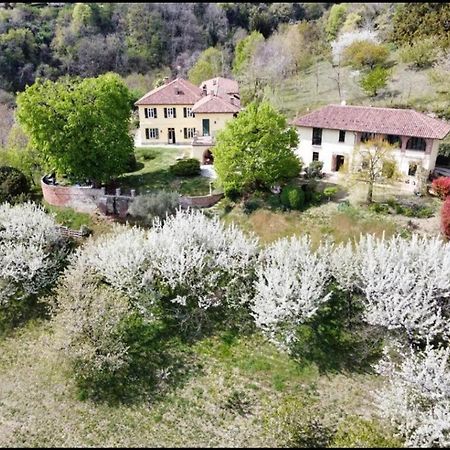 B&B Le Arnelle Pecetto Bagian luar foto