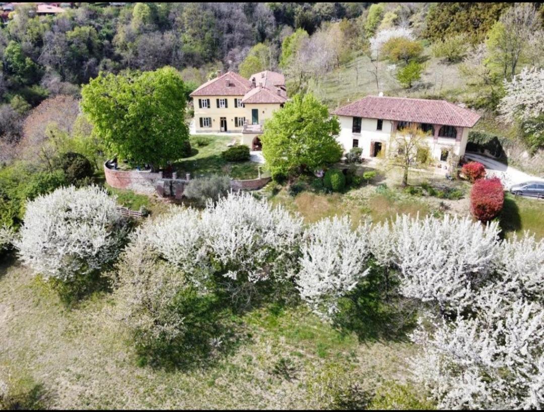 B&B Le Arnelle Pecetto Bagian luar foto